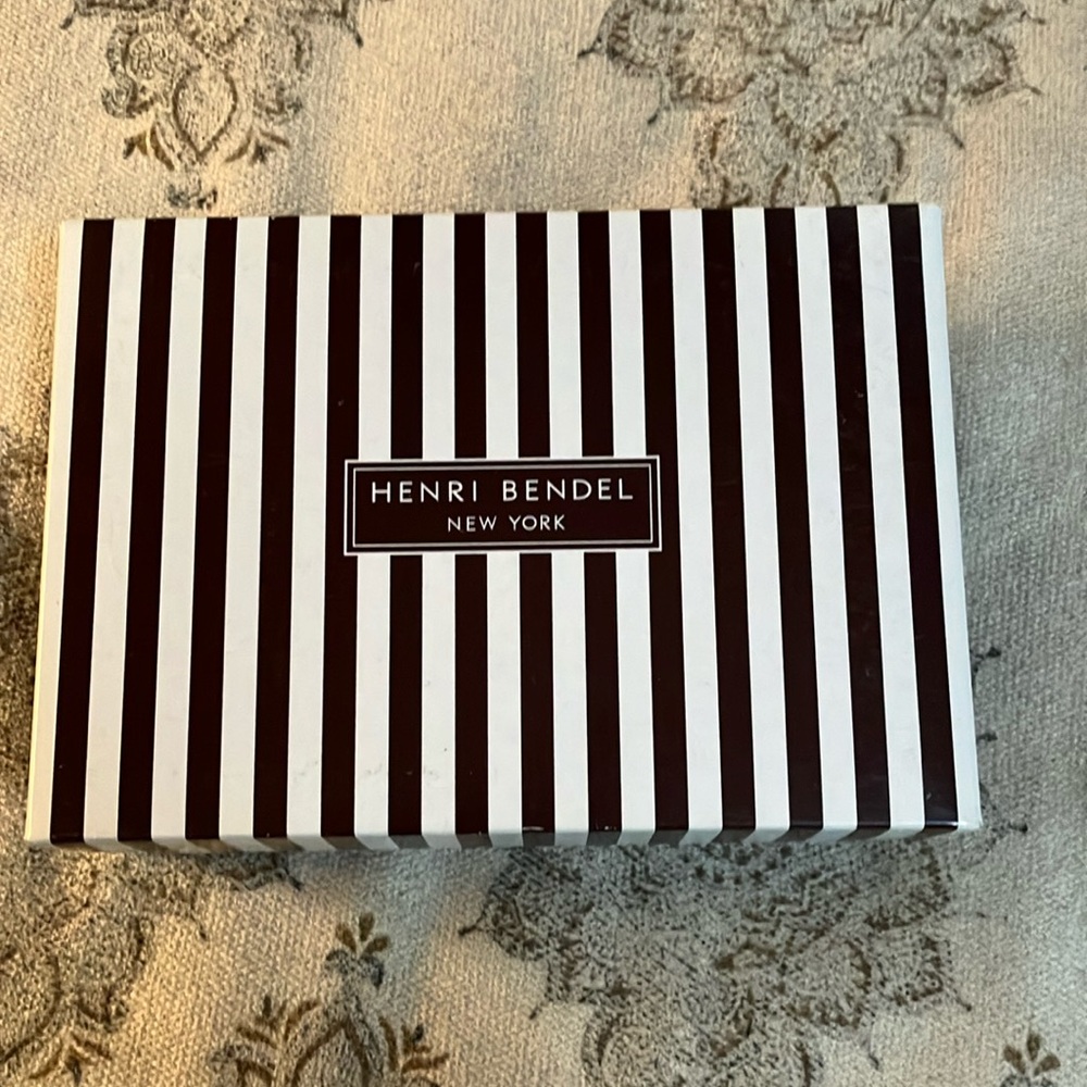 Henri Bendel Gift Box